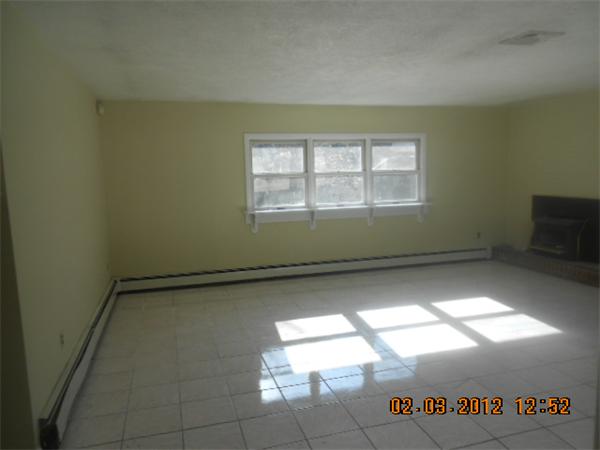 4 Nadine Road Framingham, MA 01701 - Photo 3 of 10