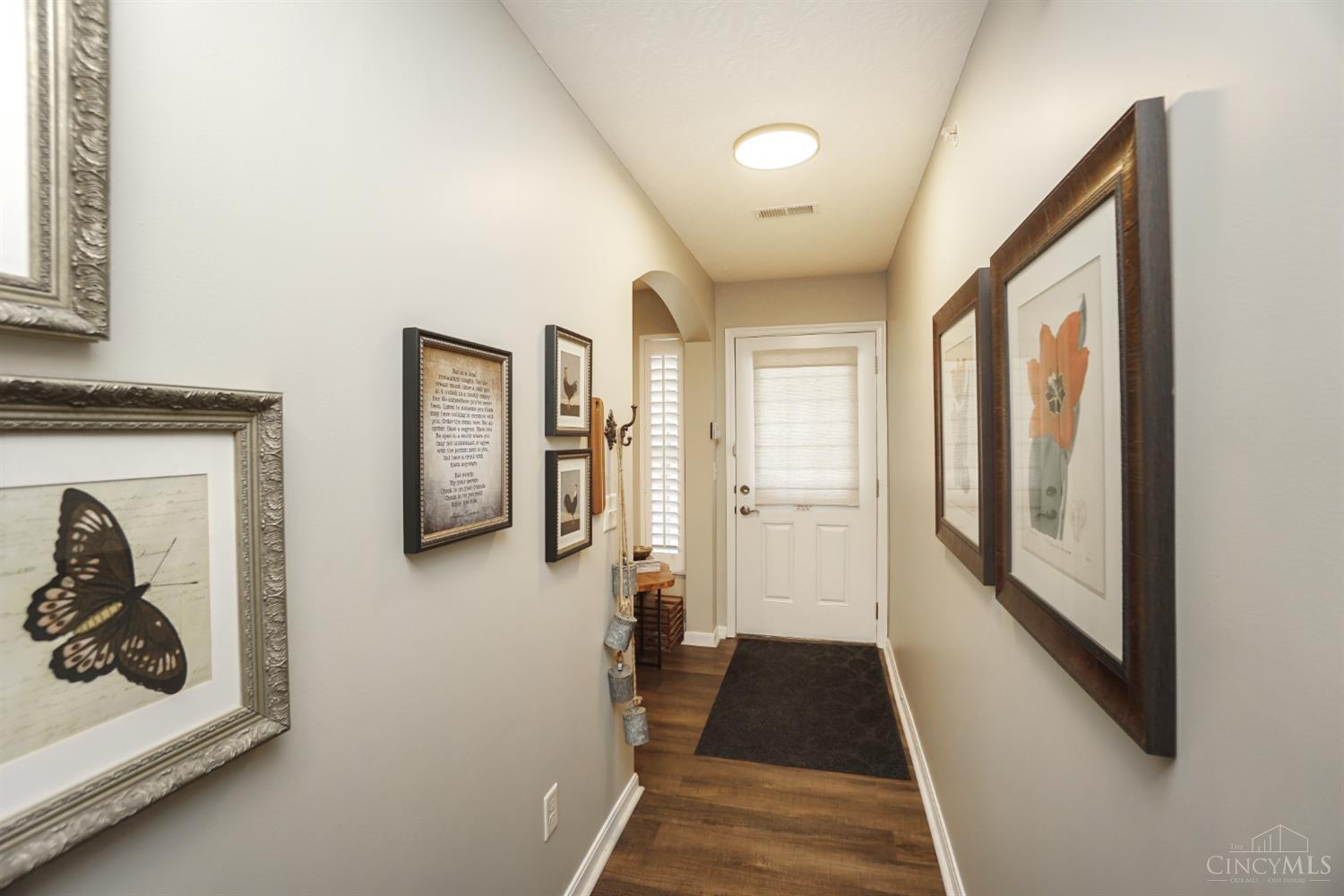 1320 Shadowood Trail Maineville, OH 45039 - Photo 5 of 37