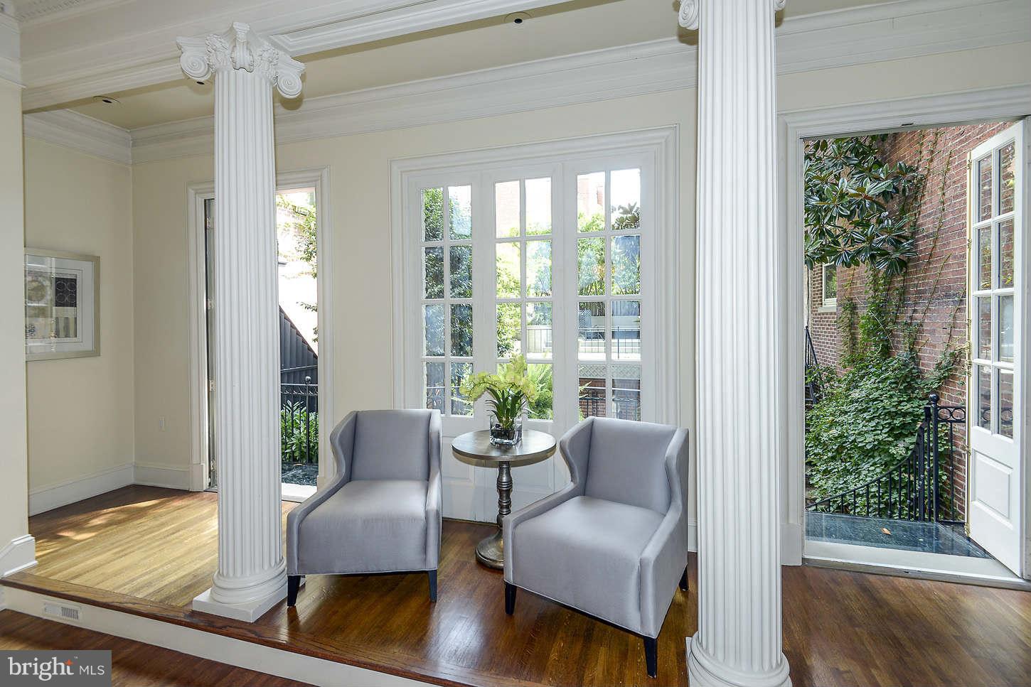 2130 Bancroft Place Northwest Washington, DC 20008 - Photo 5 of 20 a living room with furniture and a window