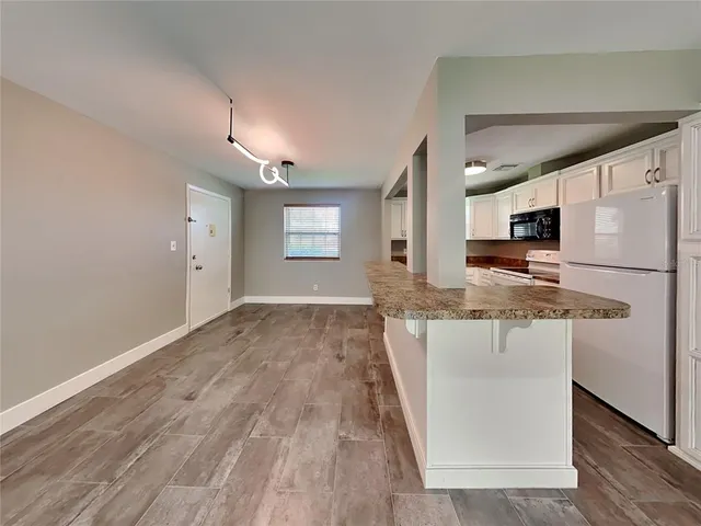 $1,850 | 1500 Gay Road, Unit 3B, Winter Park, FL 32789