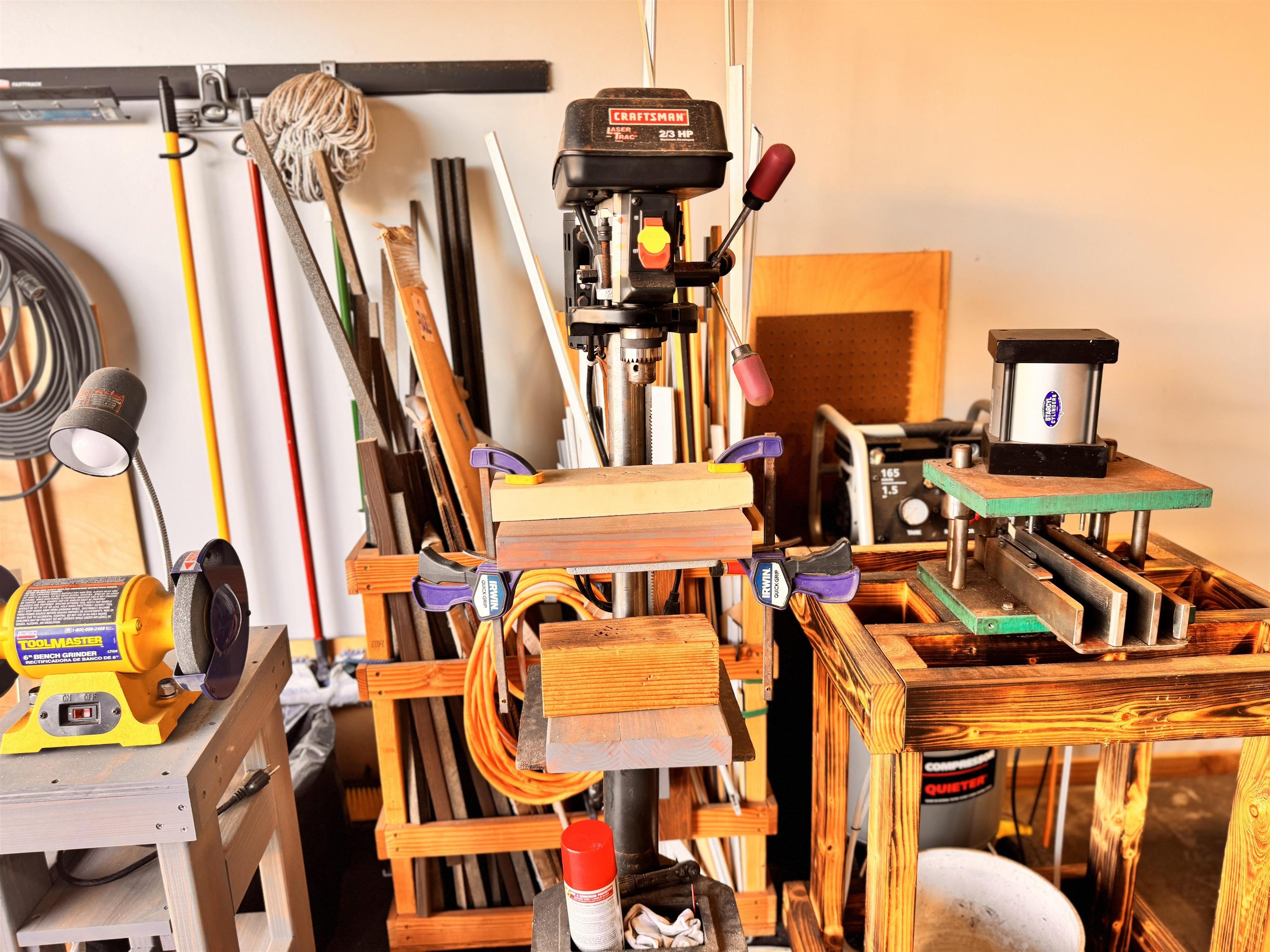 270 Lalo Street Kahului, HI 96732 - Photo 19 of 30 a view of an chairs and table in the room