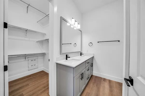 $1,835 | 1601-425 Mustang Drive, Marble Falls, TX 78654