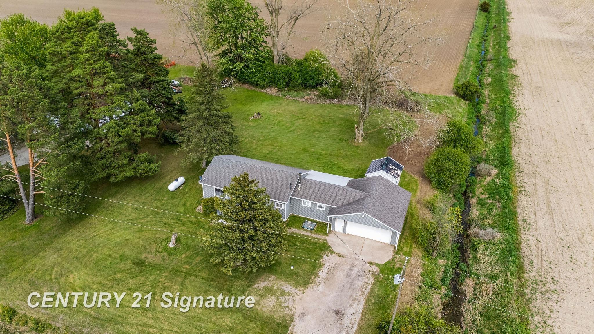 1005 South Meridian Road Merrill, MI 48637 - Photo 20 of 36