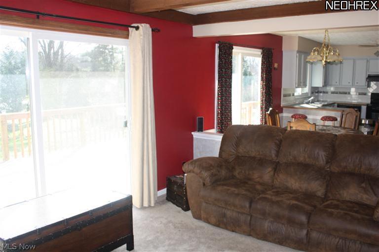 341 Edmore Road Akron, OH 44333 - Photo 5 of 25 Family room opens to Eating area