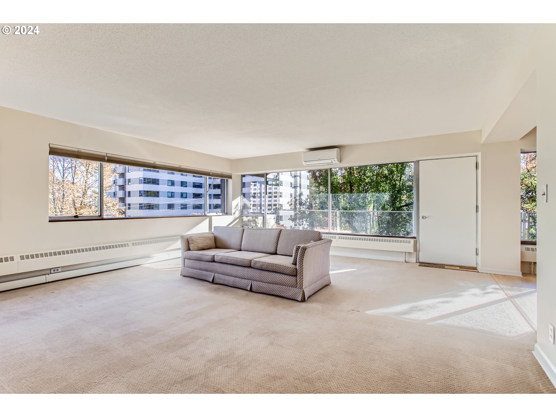 2323 Southwest Park Place, Unit 302 Portland, OR 97205 - Photo 6 of 25