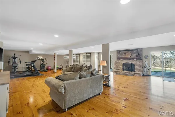 $800,000 | 2015 Wakefield Farm Road, Wildwood, MO 63038