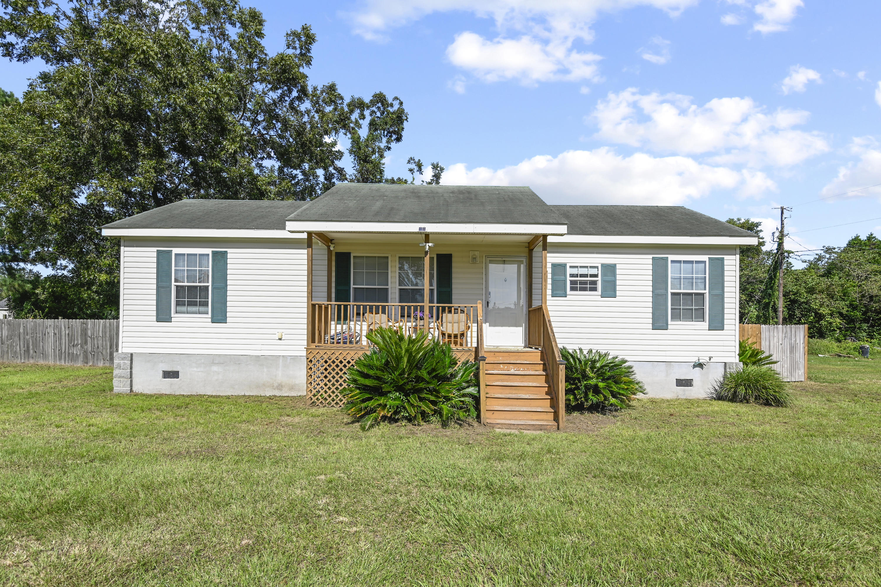 1804 Scudder Road Charleston, SC 29412 - Photo 2 of 27 _DSC2912