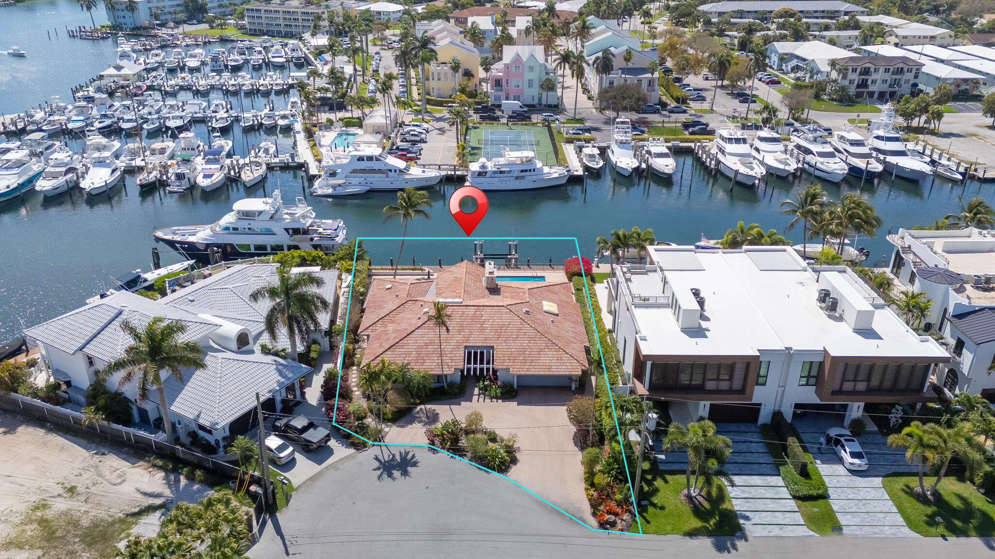 2810 Northeast 29th Street Lighthouse Point, FL 33064 - Photo 3 of 4 an aerial view of houses with outdoor space
