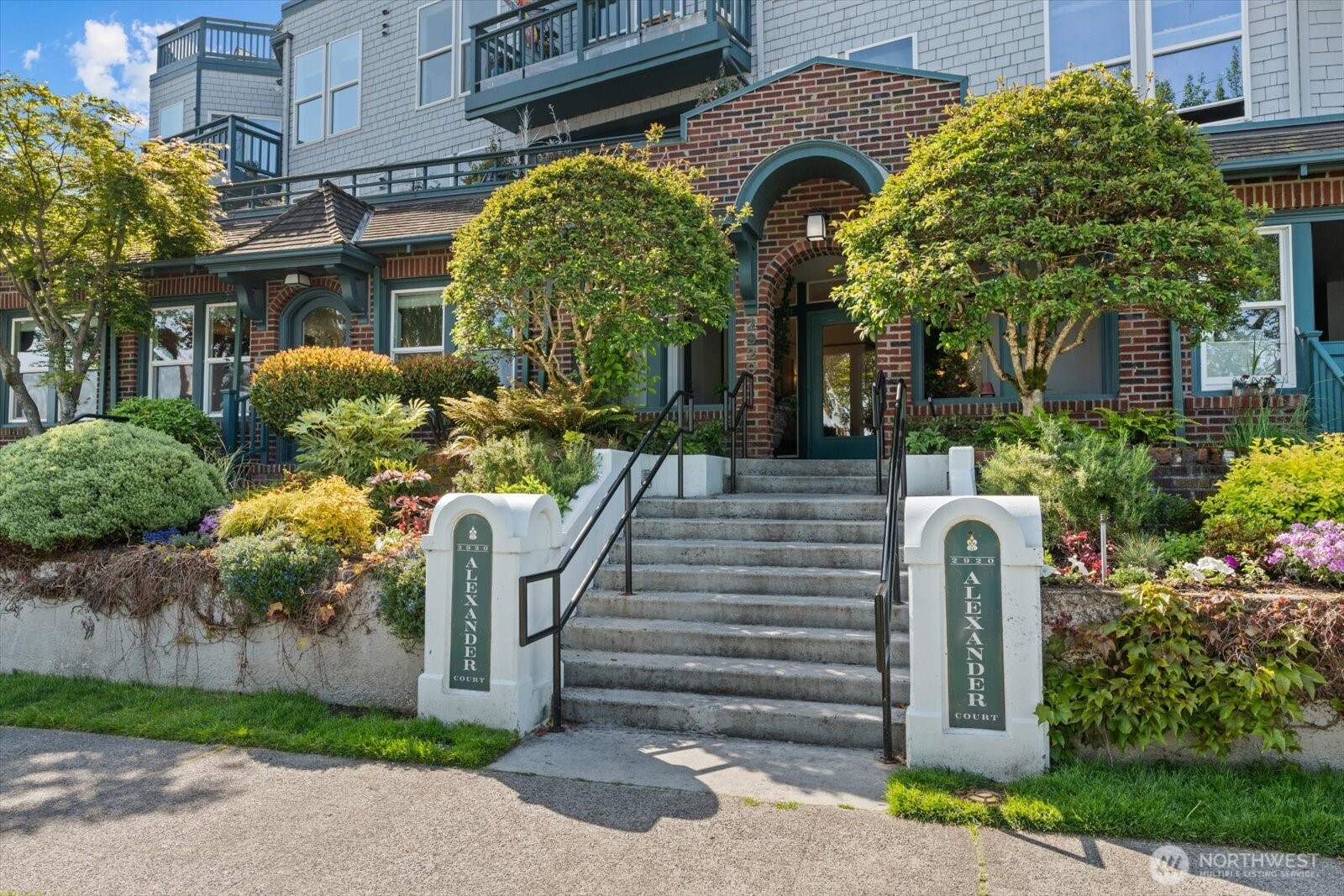 2920 Alki Avenue Southwest, Unit 409 Seattle, WA 98116 - Photo 22 of 26