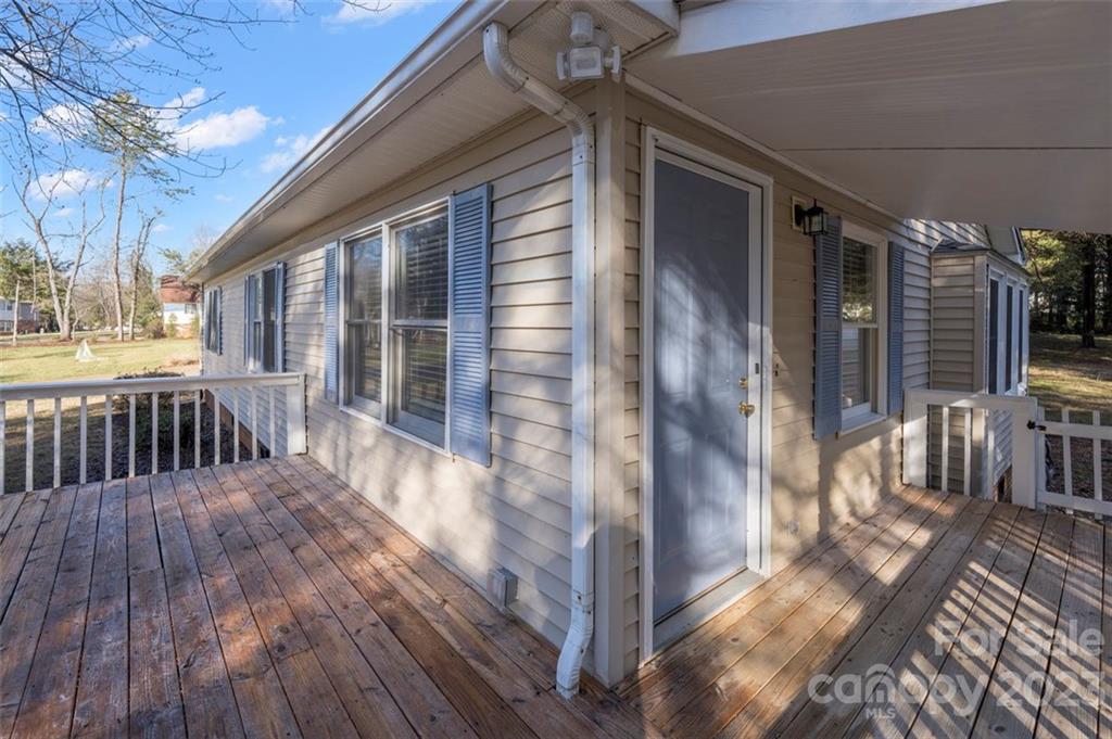 328 Sundown Road Mooresville, NC 28117 - Photo 7 of 32