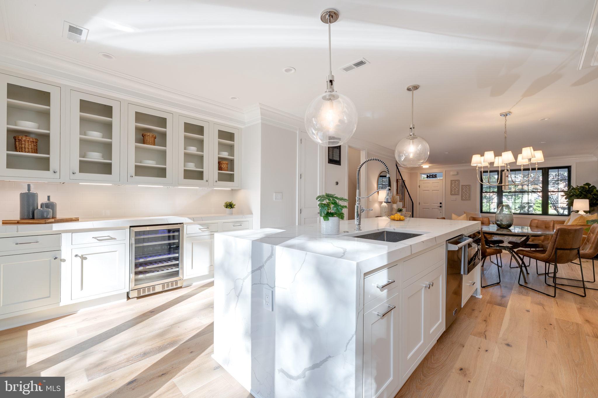 2214 Tunlaw Road Northwest Washington, DC 20007 - Photo 10 of 31 Kitchen