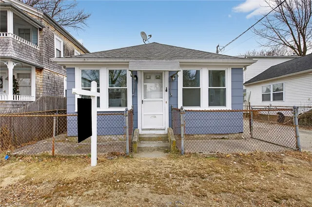 $325,000 | 18 Huron Street, Warwick, RI 02889