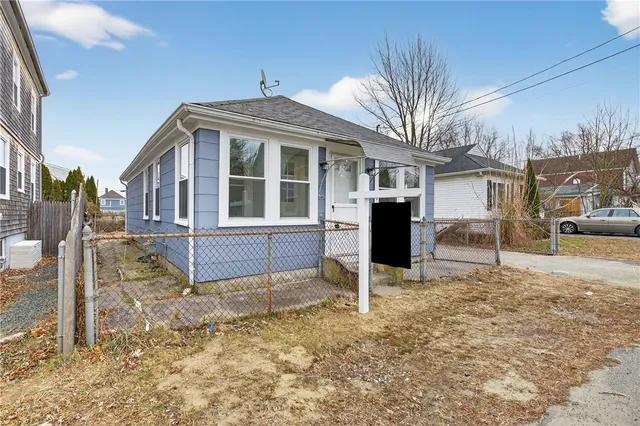 $325,000 | 18 Huron Street, Warwick, RI 02889