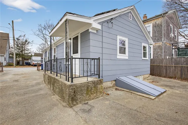 $325,000 | 18 Huron Street, Warwick, RI 02889