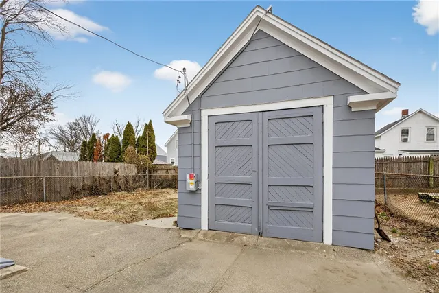 $325,000 | 18 Huron Street, Warwick, RI 02889