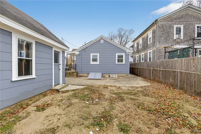 $325,000 | 18 Huron Street, Warwick, RI 02889
