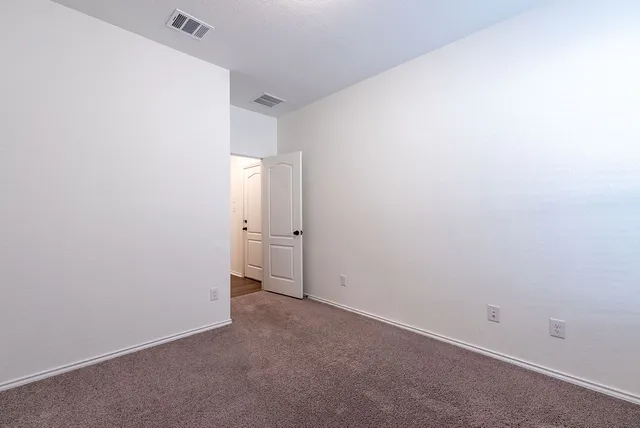 $1,950 | 250 Auburn Street, Kyle, TX 78640