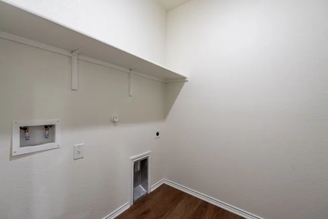 $1,950 | 250 Auburn Street, Kyle, TX 78640