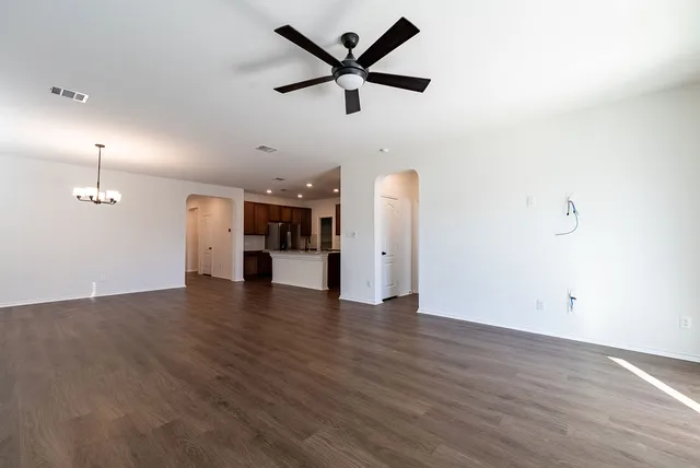 $1,950 | 250 Auburn Street, Kyle, TX 78640