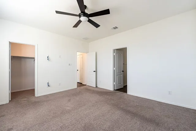 $1,950 | 250 Auburn Street, Kyle, TX 78640