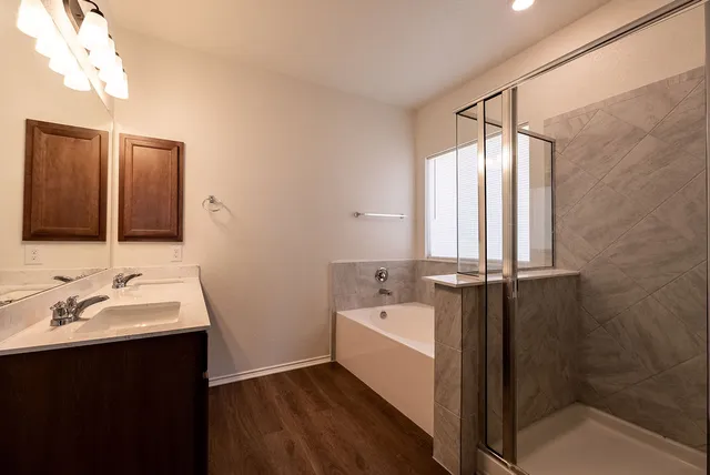 $1,950 | 250 Auburn Street, Kyle, TX 78640