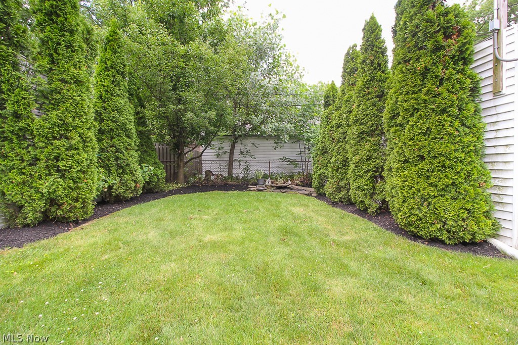 4178 Bushnell Road University Heights, OH 44118 - Photo 29 of 30