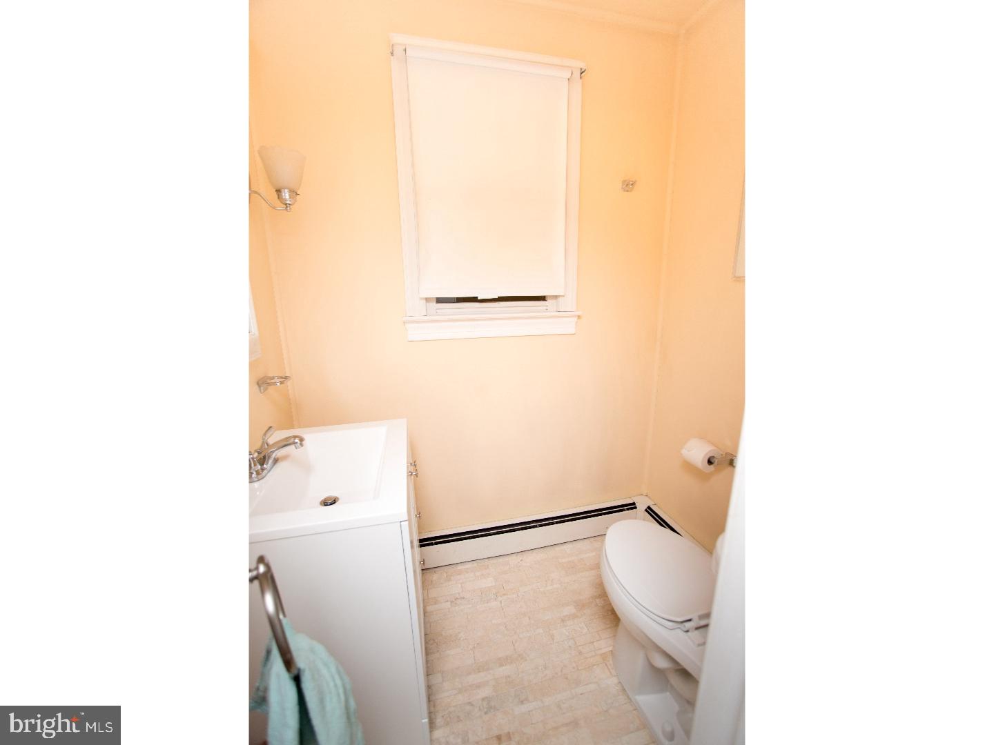 10143 Proctor Road Philadelphia, PA 19116 - Photo 11 of 24 Half Bath