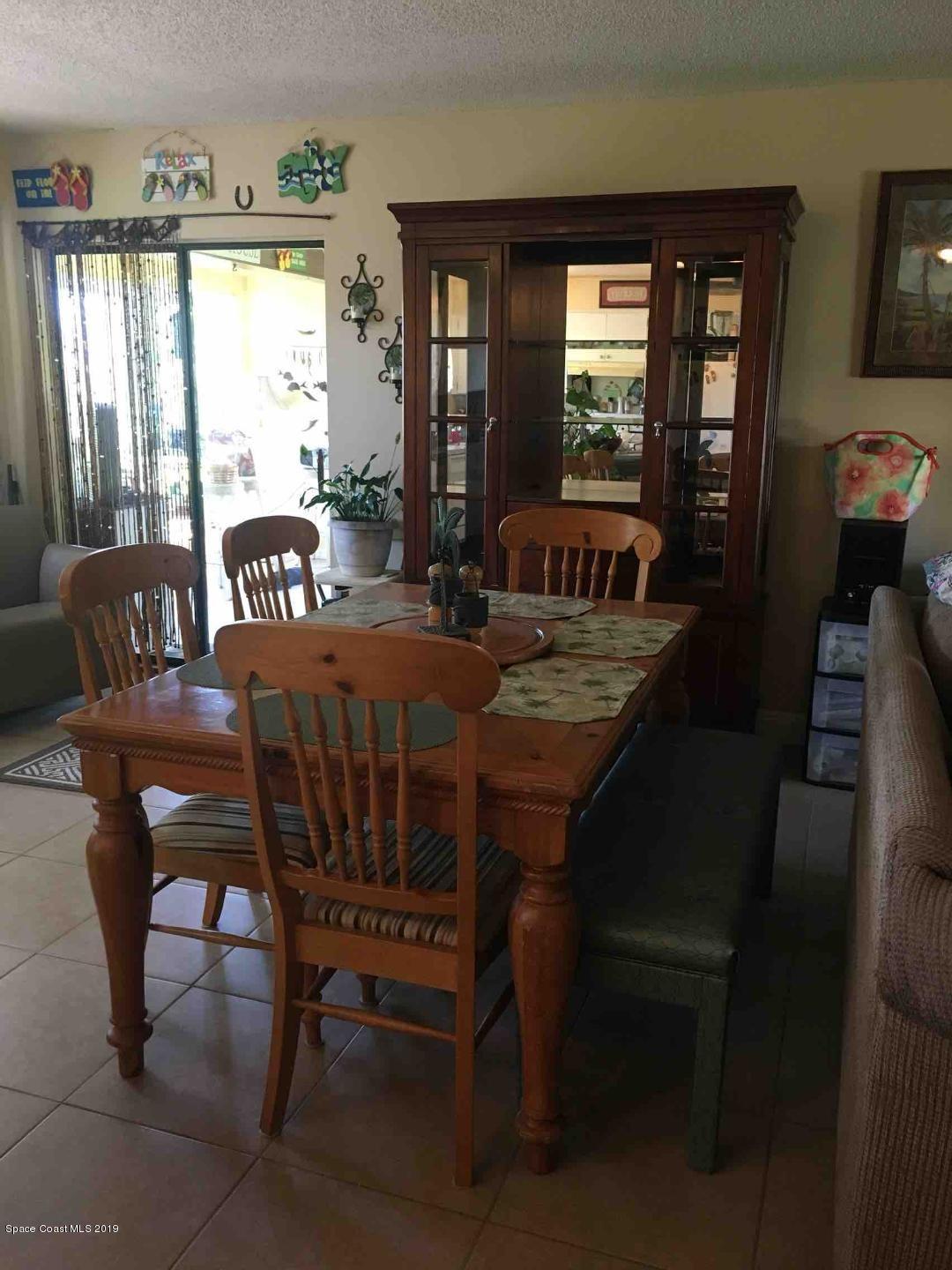 1556 Creel Road Northeast Palm Bay, FL 32905 - Photo 12 of 23 Dining area