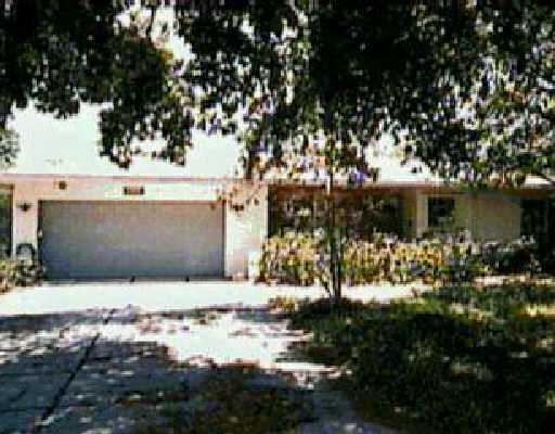 940 Northwest 4th Avenue Boca Raton, FL 33432 - Photo 1 of 1 Primary Photo