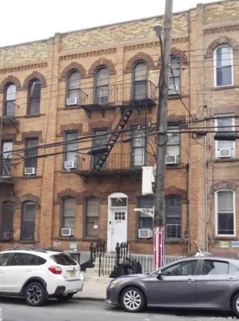 $875,000 | 357 Grove Street, Unit 6 | Bushwick