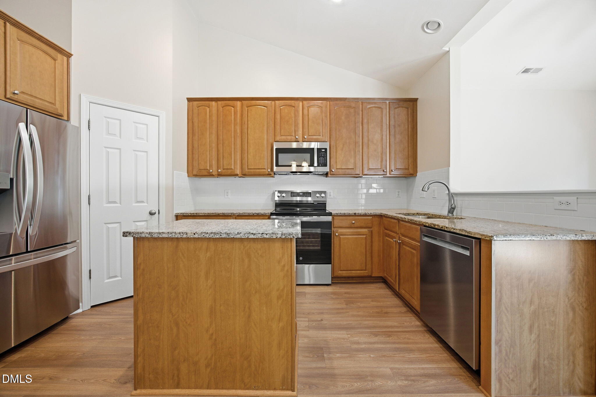 10724 Edmundson Avenue Raleigh, NC 27614 - Photo 13 of 42 31-web-or-mls-IMG_1176_edit