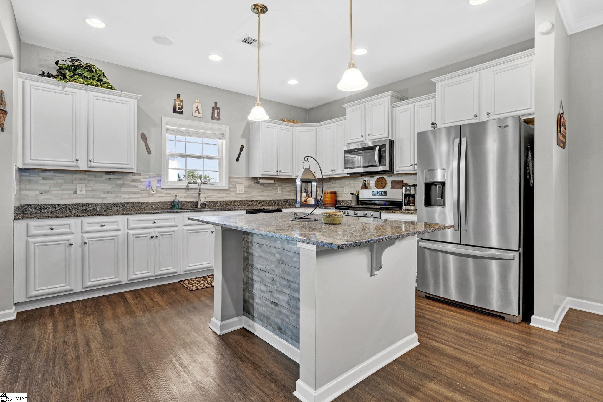 817 Camberwell Road Simpsonville, SC 29680 - Photo 10 of 43