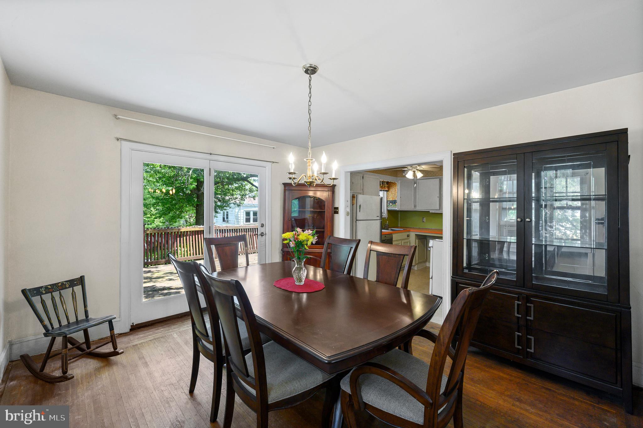 117 Kenmore Road Upper Darby, PA 19082 - Photo 8 of 44