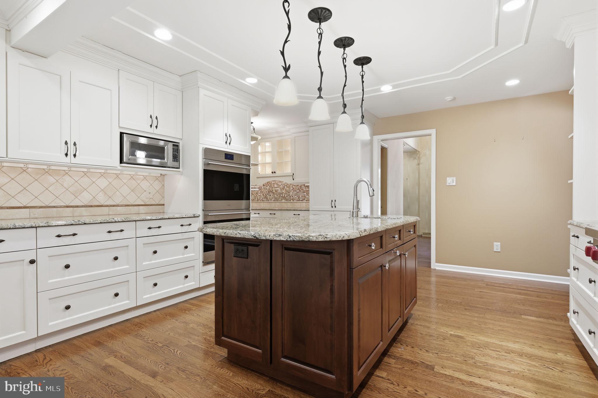 320 East Ormandy Place Ambler, PA 19002 - Photo 21 of 67 Well-equipped island