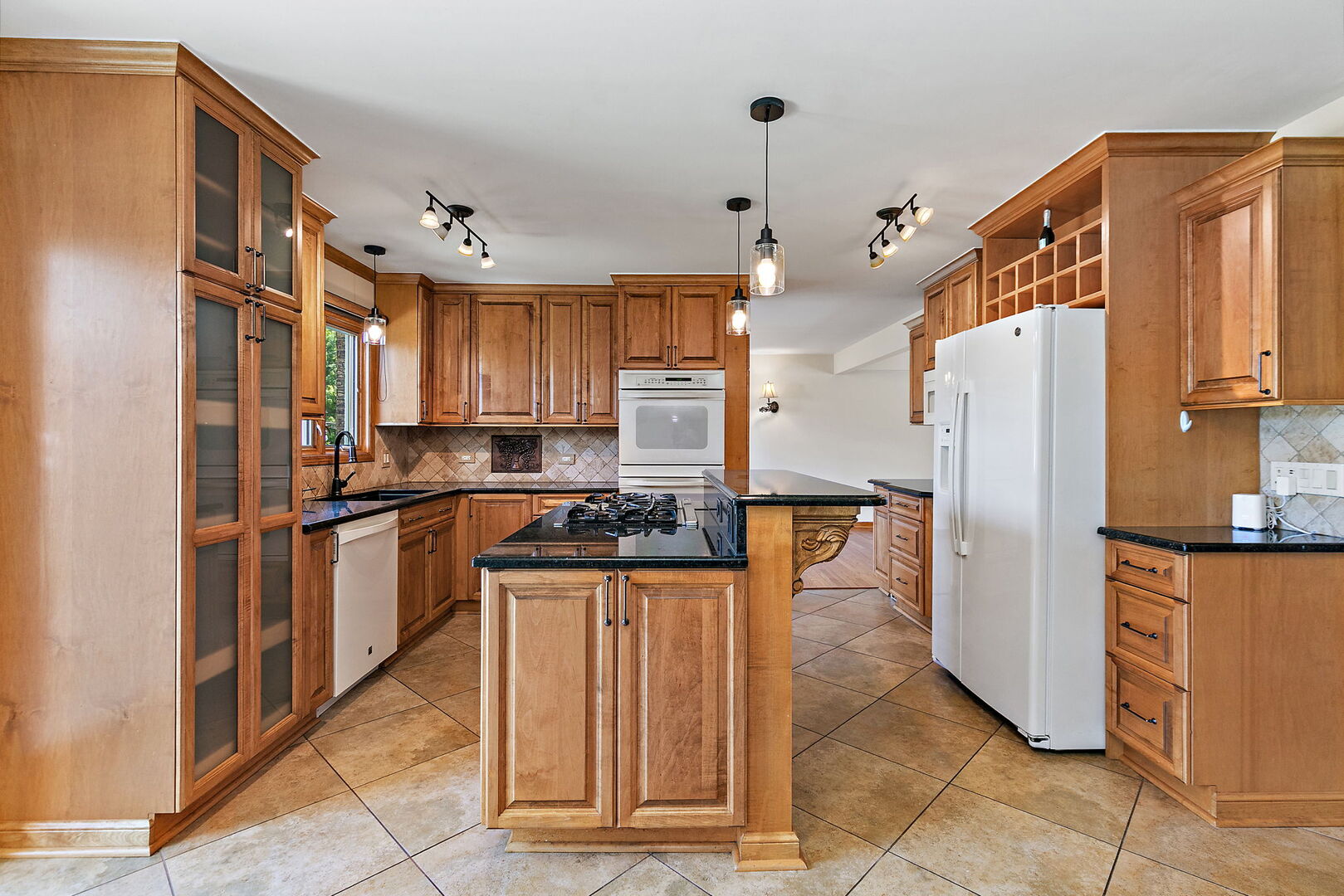 1133 Thatcher Lane Addison, IL 60101 - Photo 11 of 36
