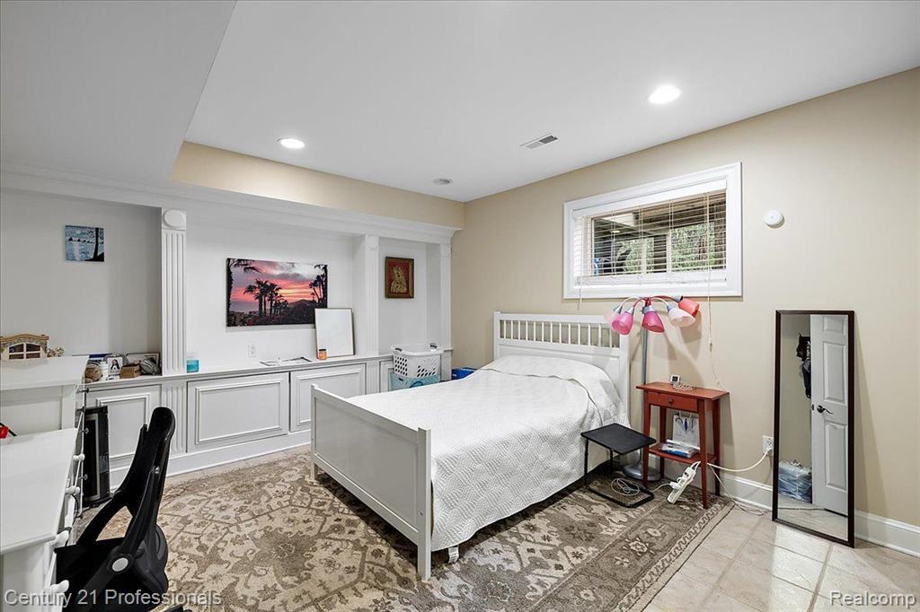 4735 Oakhurst Ridge Road Clarkston, MI 48348 - Photo 57 of 75
