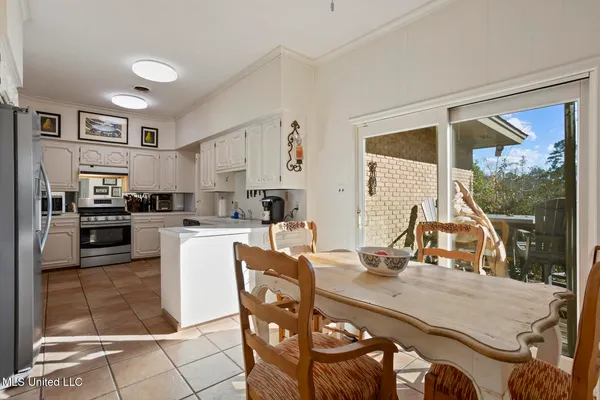 $315,000 | 1431 Roxbury Place, Jackson, MS 39211