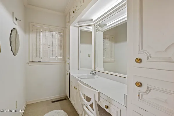 $315,000 | 1431 Roxbury Place, Jackson, MS 39211