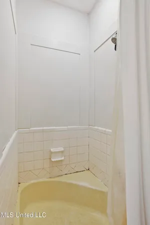 $315,000 | 1431 Roxbury Place, Jackson, MS 39211