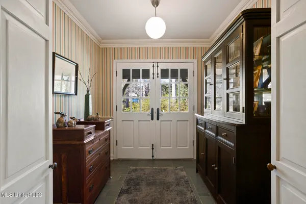 $315,000 | 1431 Roxbury Place, Jackson, MS 39211