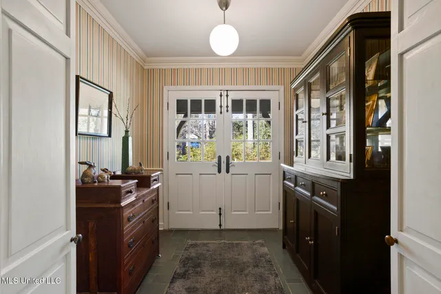 $315,000 | 1431 Roxbury Place, Jackson, MS 39211