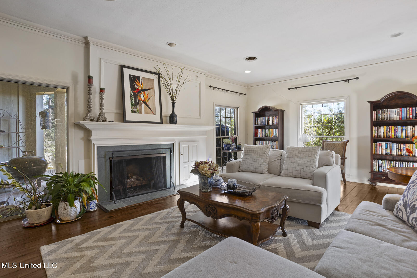 1431 Roxbury Place Jackson, MS 39211 - Photo 7 of 25 Fireplace in Great Room