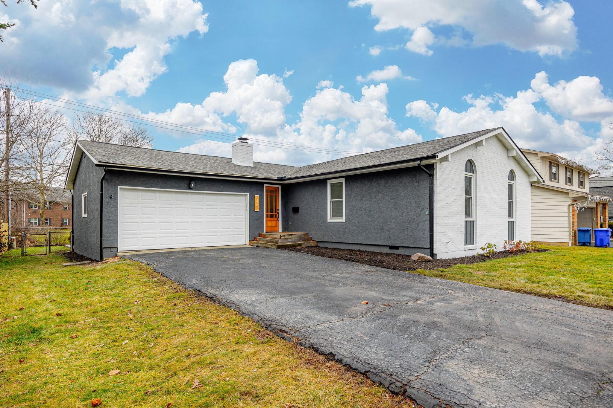 5481 Blue Ash Road Columbus, OH 43229 - Photo 7 of 61 2-web-or-mls-5481 Blue Ash Road 002