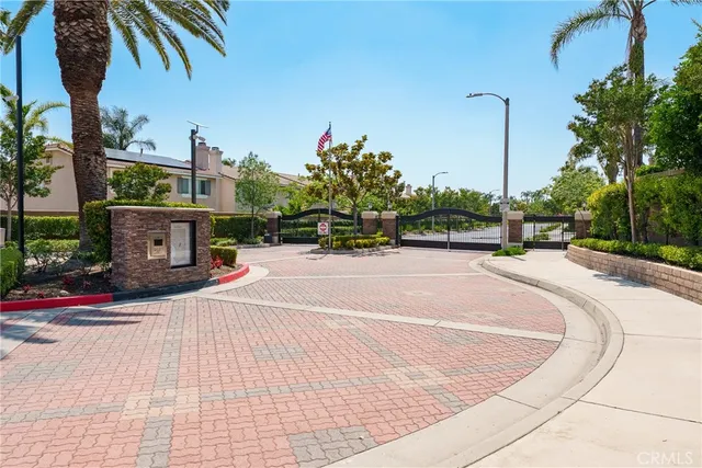 a view of an house with backyard space and garden