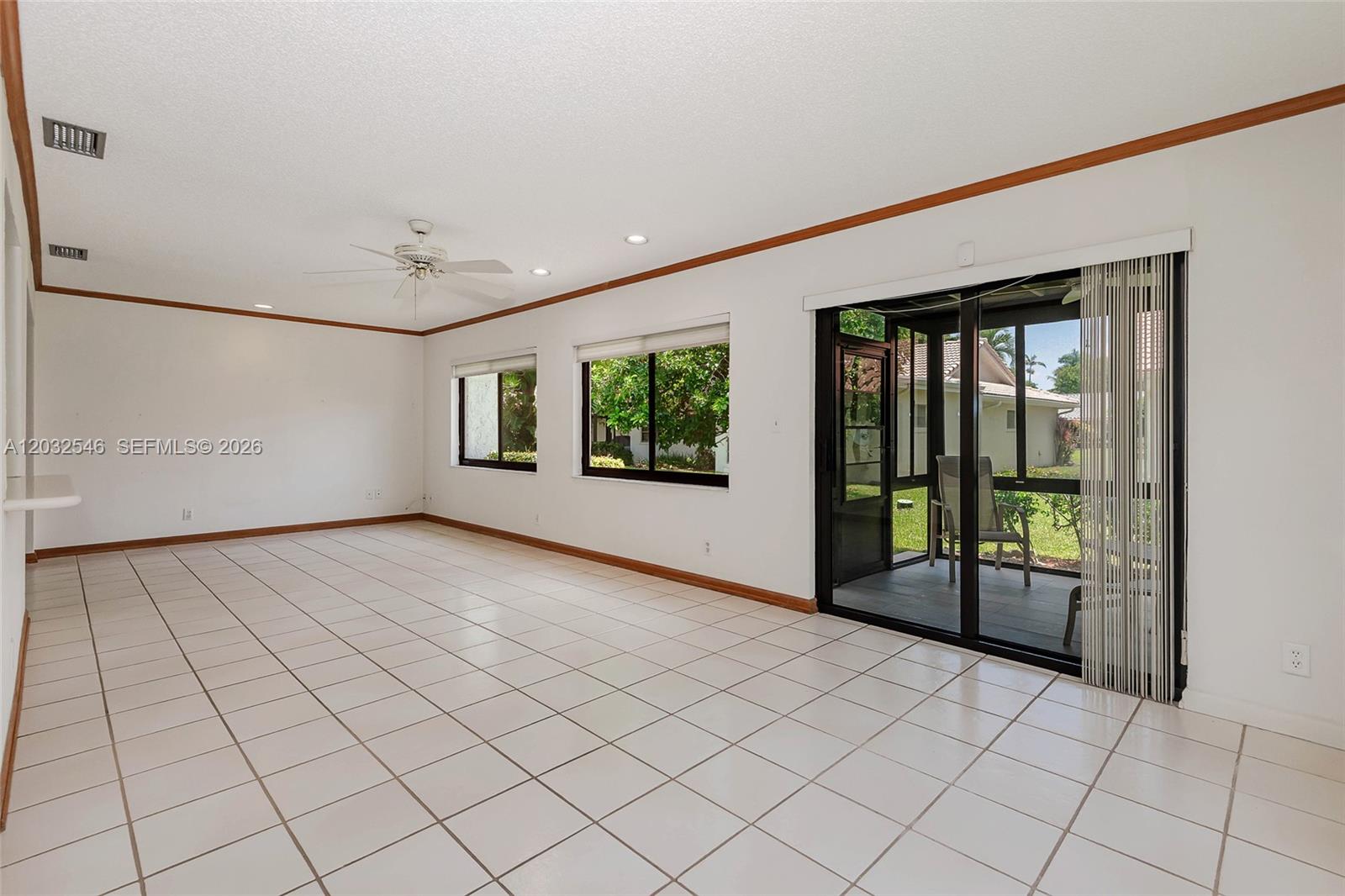7905 Cloverfield Circle Boca Raton, FL 33433 - Photo 15 of 42
