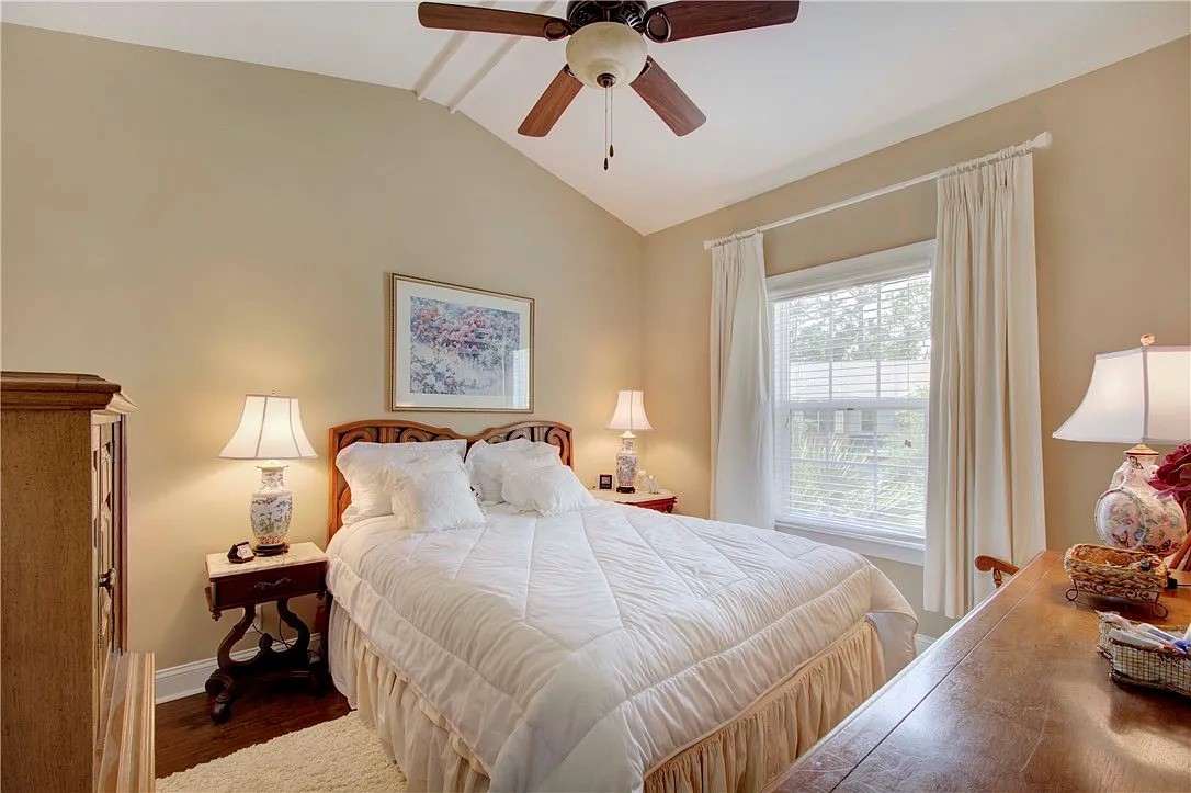 404 Reserve Lane St. Simons Island, GA 31522 - Photo 17 of 24