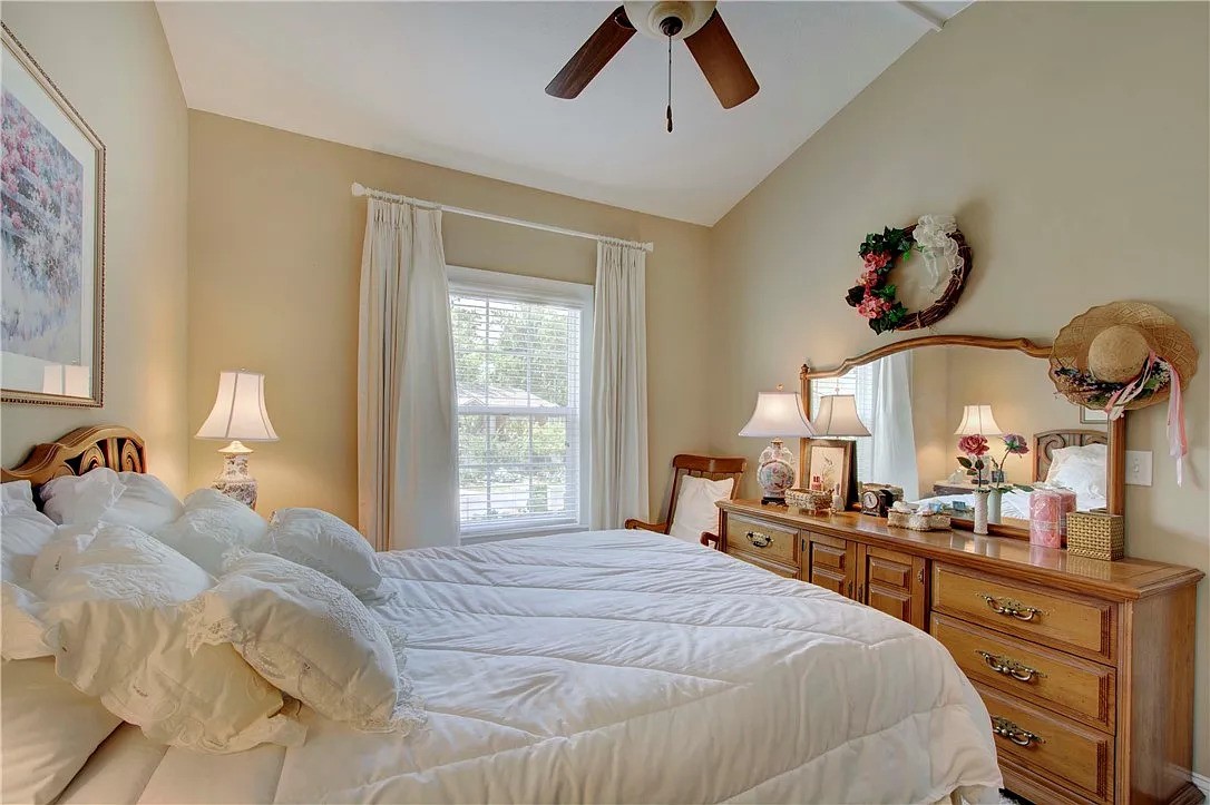 404 Reserve Lane St. Simons Island, GA 31522 - Photo 18 of 24