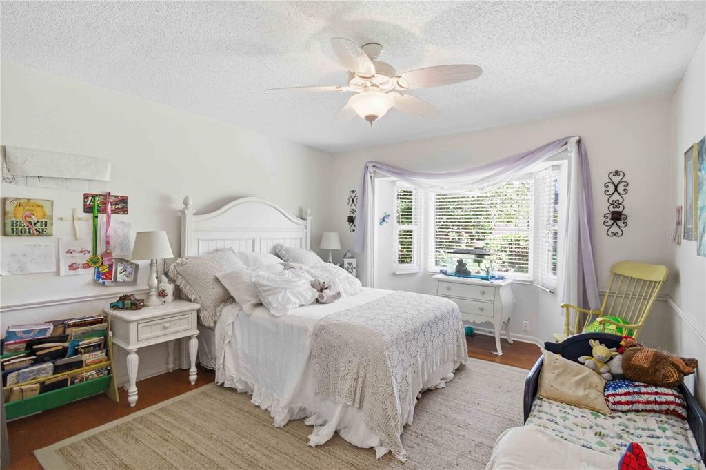 3951 Country View Drive Sarasota, FL 34233 - Photo 17 of 28