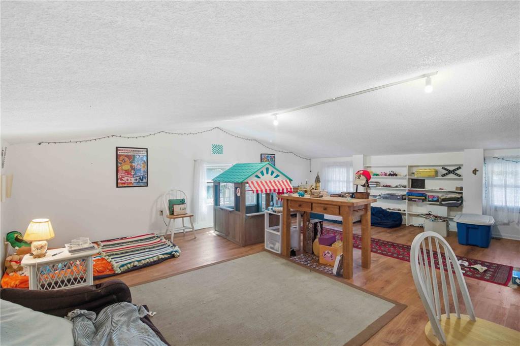 3951 Country View Drive Sarasota, FL 34233 - Photo 18 of 28
