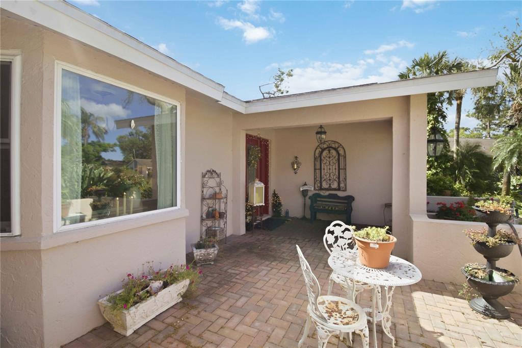 3951 Country View Drive Sarasota, FL 34233 - Photo 23 of 28